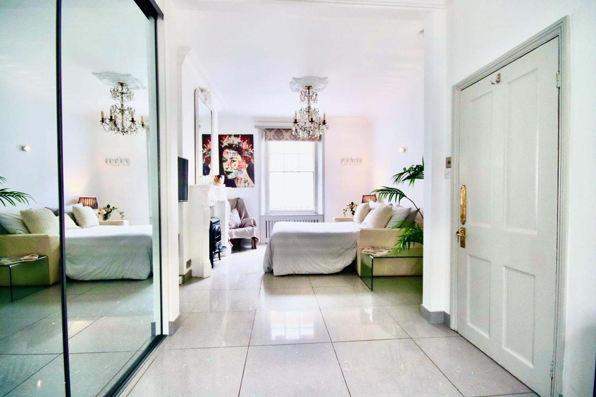 Апартаменты Victoria Belgravia Townhouse Лондон Экстерьер фото