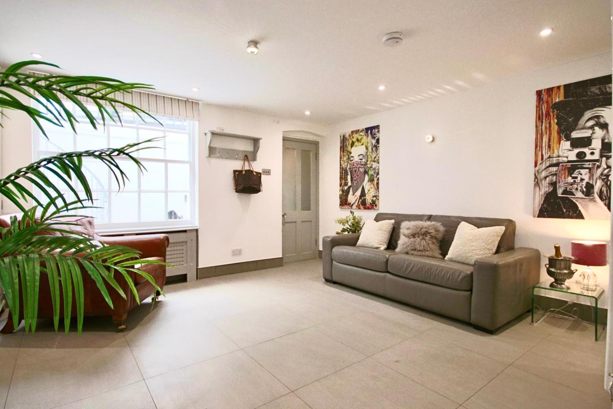 Апартаменты Victoria Belgravia Townhouse Лондон Экстерьер фото