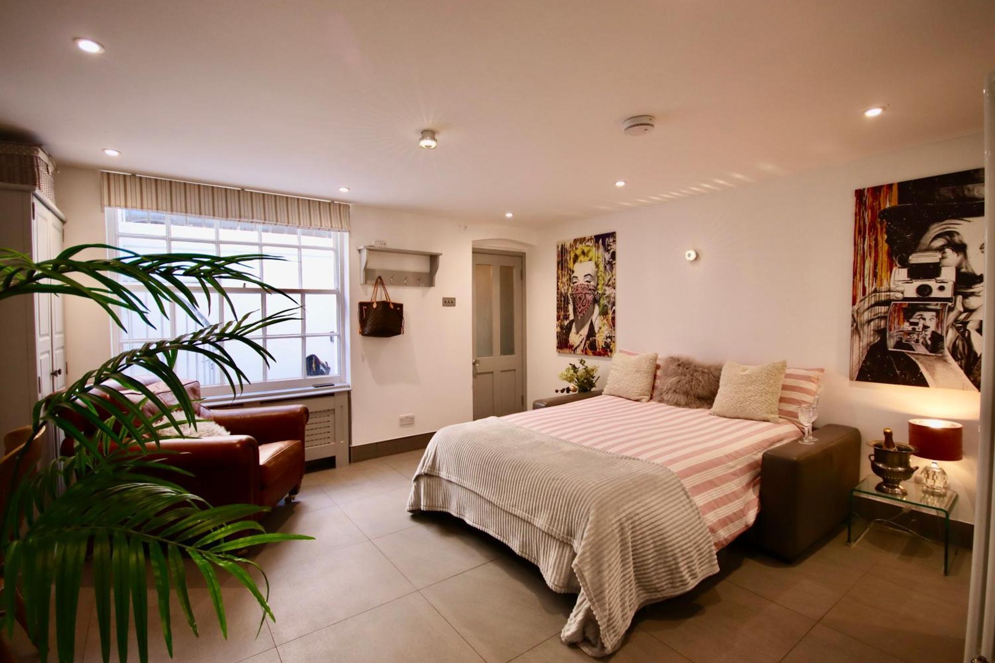 Апартаменты Victoria Belgravia Townhouse Лондон Экстерьер фото