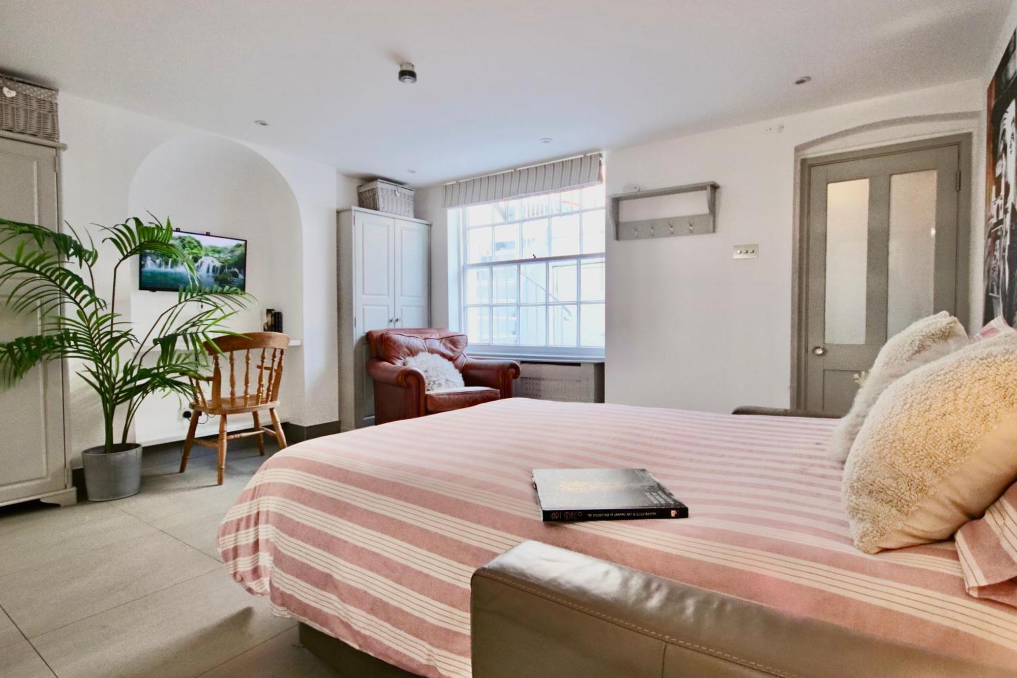 Апартаменты Victoria Belgravia Townhouse Лондон Экстерьер фото