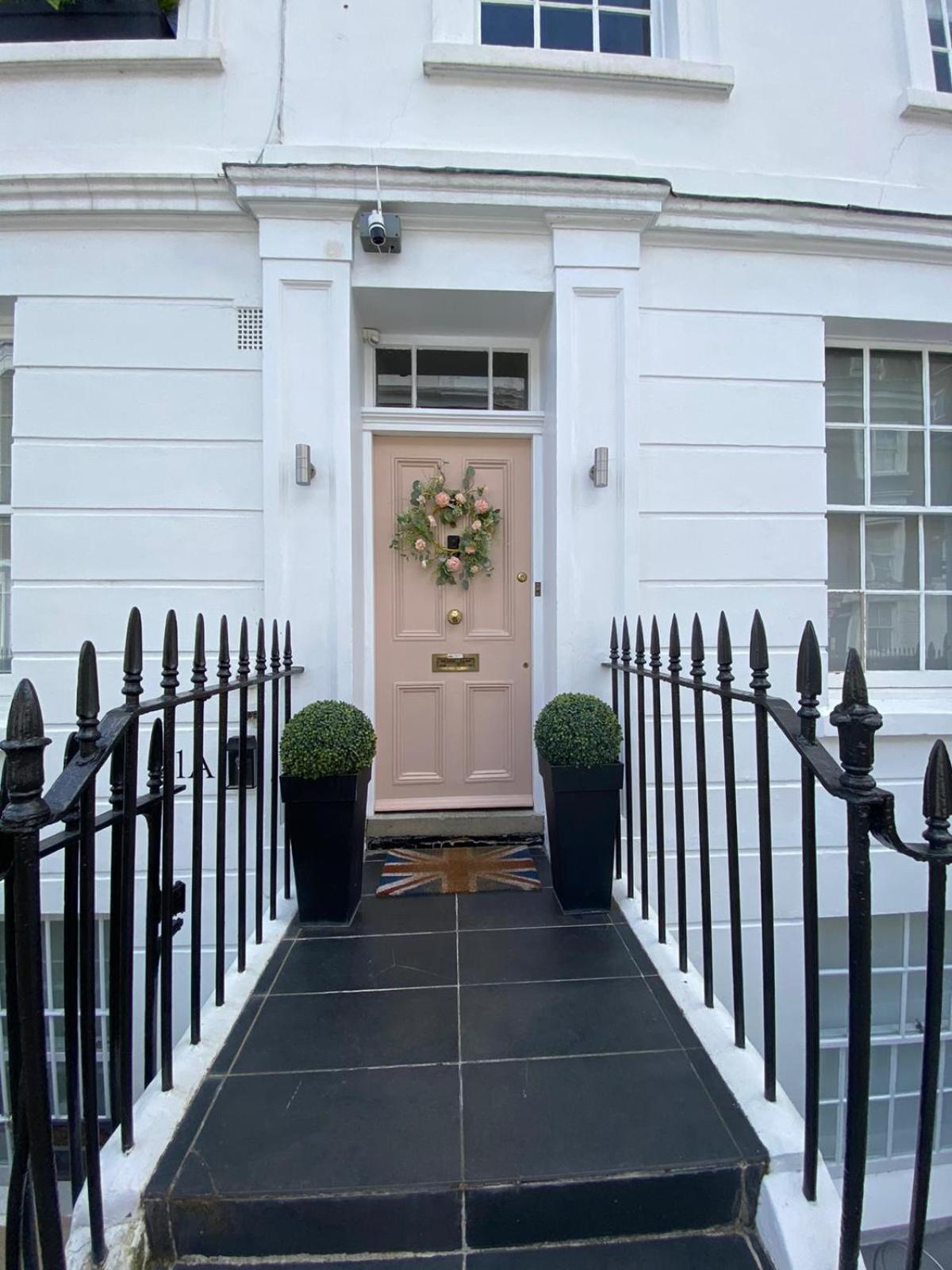Апартаменты Victoria Belgravia Townhouse Лондон Экстерьер фото
